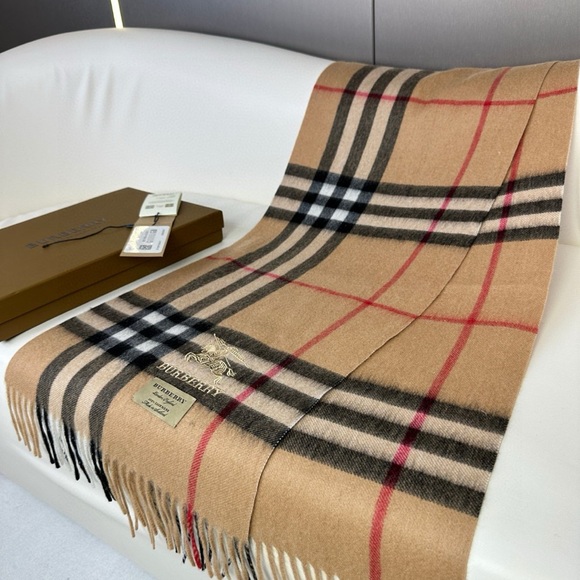 Burberry 30x180cm classic scarf - Picture 2 of 5